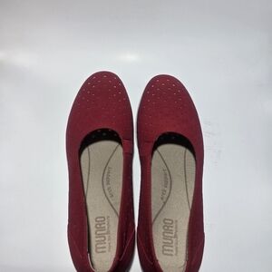 MUNRO  Red Women's  Leather  Loafer Shoes Size 9.5 M